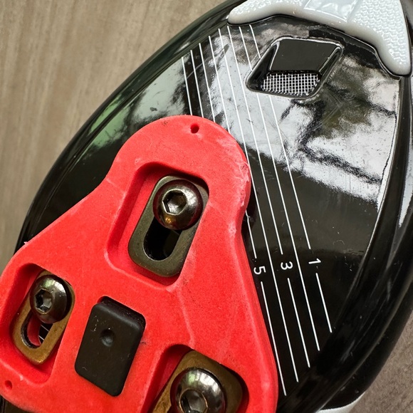 Peloton cycling Bike Shoes - Black and White - Picture 4 of 9